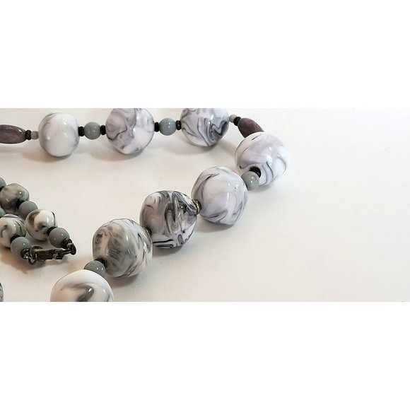 Vintage Miriam Haskell Couture Designer Black and White Marble Swirl Beaded Neck - Picture 11 of 13